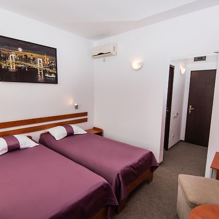 Hotel Alexis Клуж-Напока Экстерьер фото