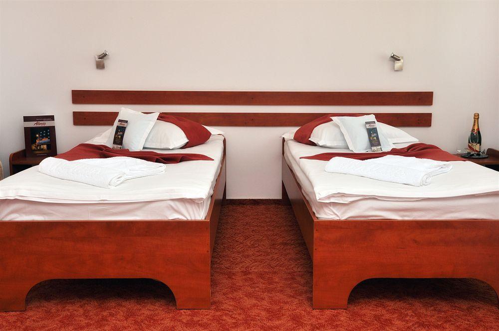 Hotel Alexis Клуж-Напока Экстерьер фото