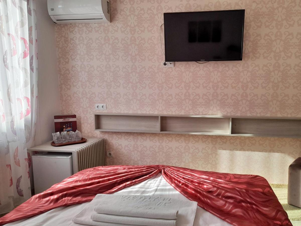Hotel Alexis Клуж-Напока Экстерьер фото